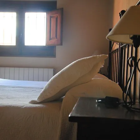 Country house Rural Montesa San Pelayo de Guarena