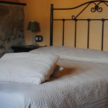 Rural Montesa San Pelayo de Guareña