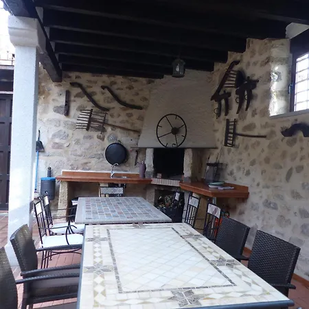 Rural Montesa San Pelayo de Guareña