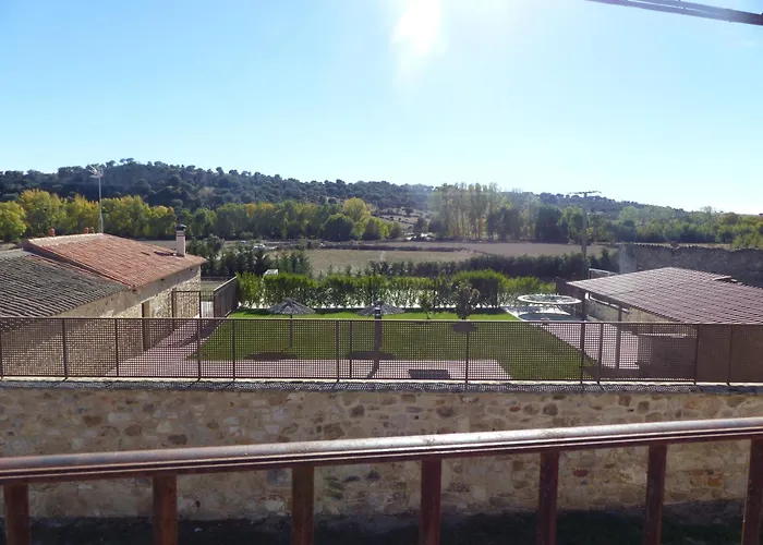 Rural Montesa San Pelayo de Guareña