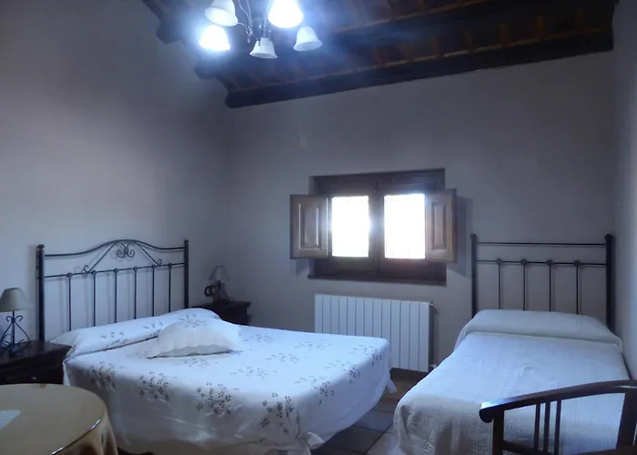 Rural Montesa カントリーハウス San Pelayo de Guareña