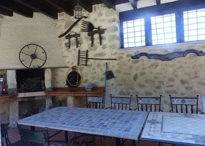 Rural Montesa カントリーハウス San Pelayo de Guareña